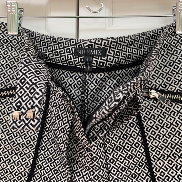 Intermix Black & White Patterned Skort - Picture 3 of 11